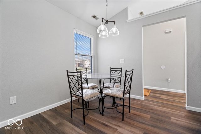 141 Brixton Woods Drive E, Pittsboro, IN 46167