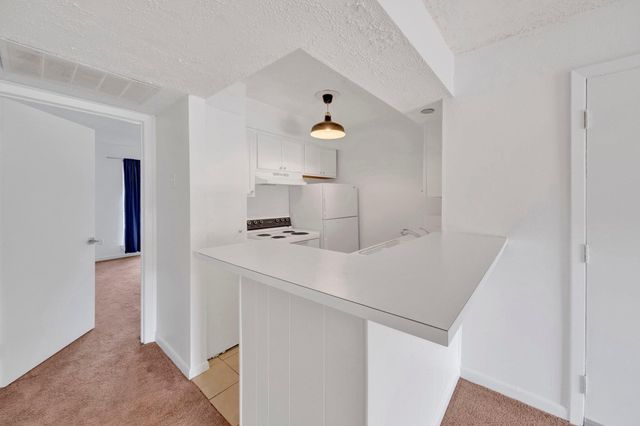 6787 Quail Hollow Ct Apt 4, Memphis, TN 38120