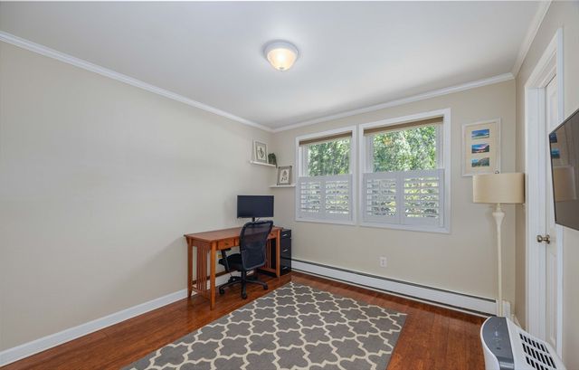 21 Autumn Road, Medway, MA 02053