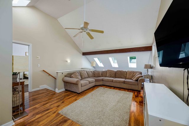 21 Autumn Road, Medway, MA 02053