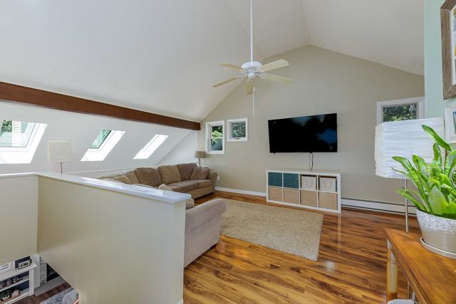 21 Autumn Road, Medway, MA 02053