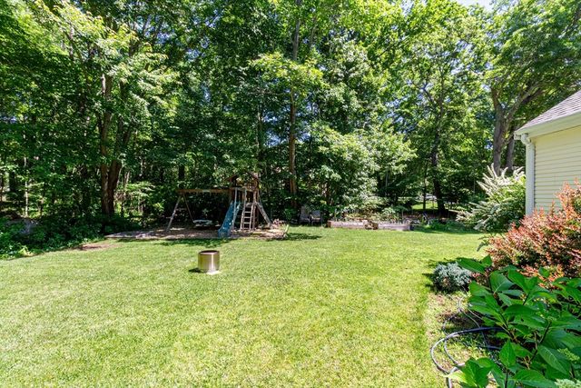 21 Autumn Road, Medway, MA 02053