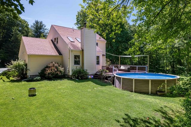 21 Autumn Road, Medway, MA 02053