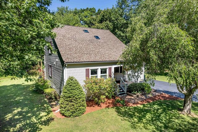 21 Autumn Road, Medway, MA 02053