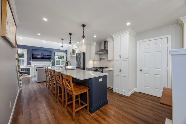 21 Autumn Road, Medway, MA 02053