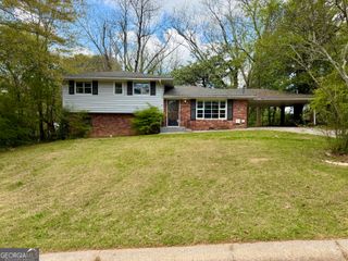 2705 Dunmoreland Terrace, South Fulton, GA 30349