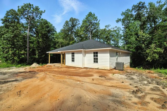 207 Beaver Lake Rd., Purvis, MS 39475