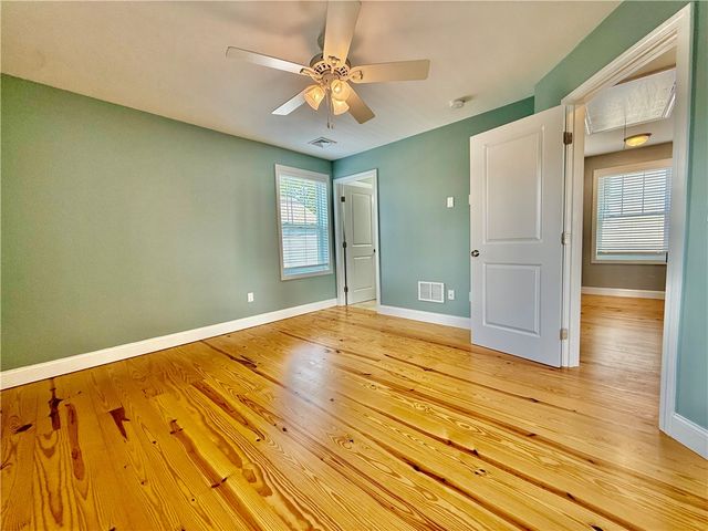52 Bedlow Avenue, Newport, RI 02840