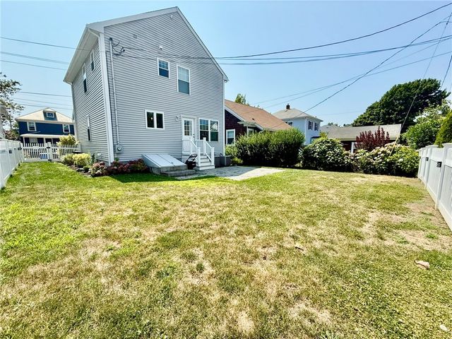52 Bedlow Avenue, Newport, RI 02840