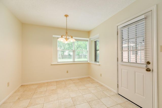 1023 Oleander Street, Lake Jackson, TX 77566