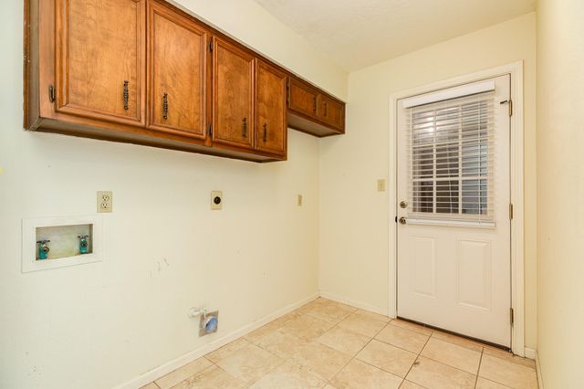 1023 Oleander Street, Lake Jackson, TX 77566