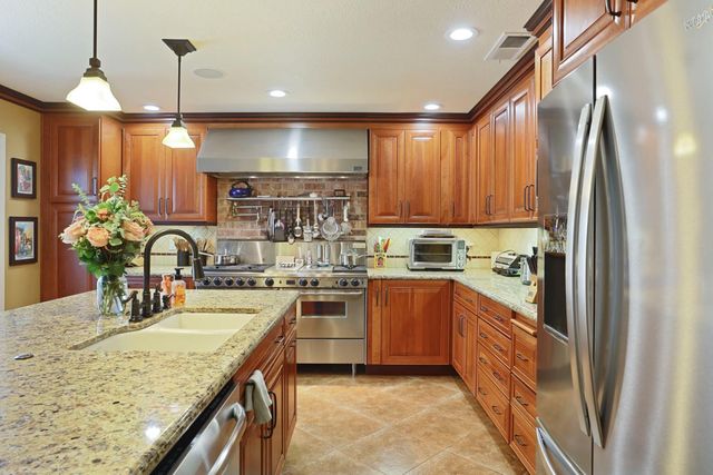 3790 Hatchers Cir, Stockton, CA 95219