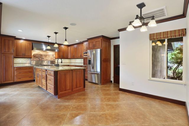 3790 Hatchers Cir, Stockton, CA 95219