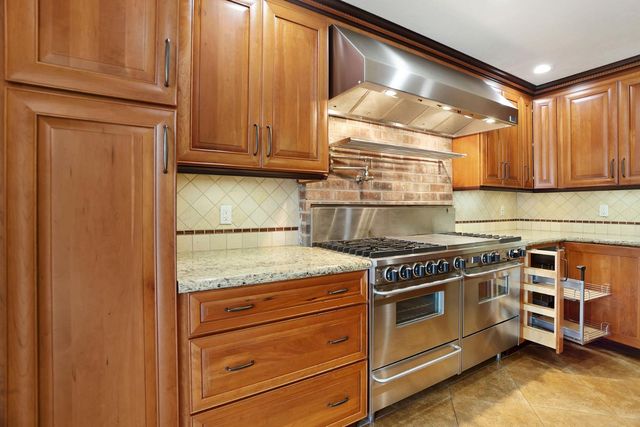 3790 Hatchers Cir, Stockton, CA 95219