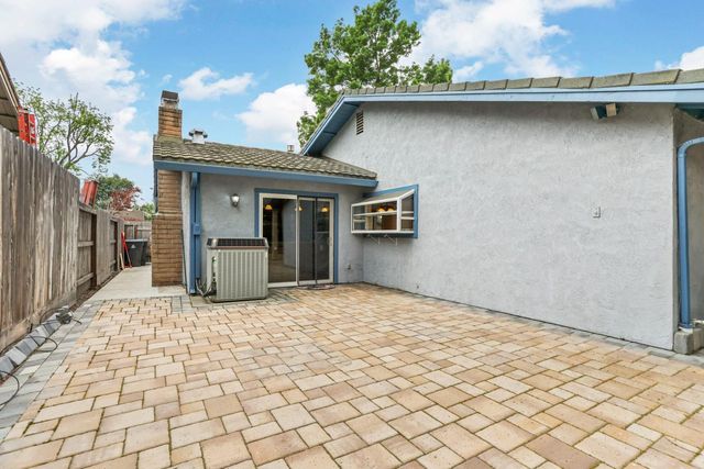 3790 Hatchers Cir, Stockton, CA 95219