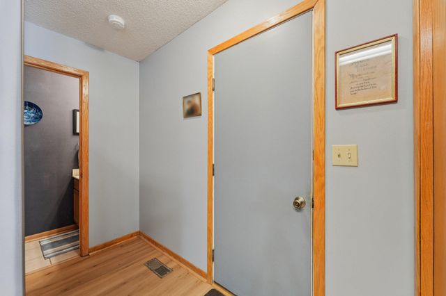 8857 Branson Drive 30, Inver Grove Heights, MN 55076