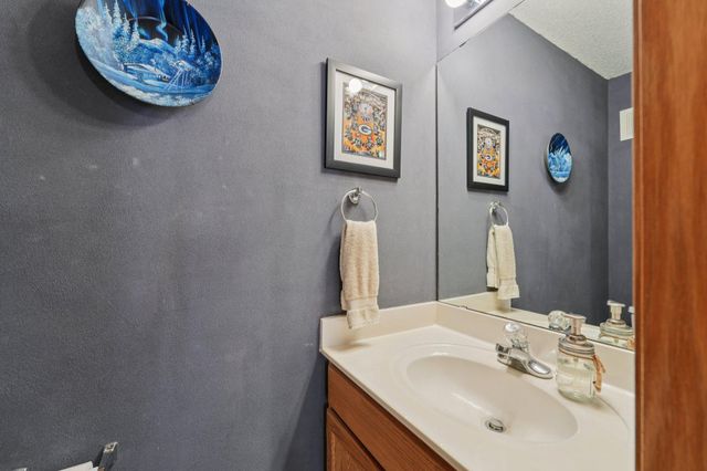 8857 Branson Drive 30, Inver Grove Heights, MN 55076