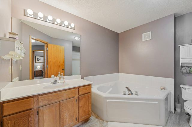 8857 Branson Drive 30, Inver Grove Heights, MN 55076