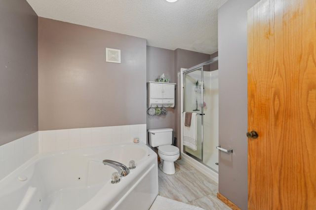 8857 Branson Drive 30, Inver Grove Heights, MN 55076