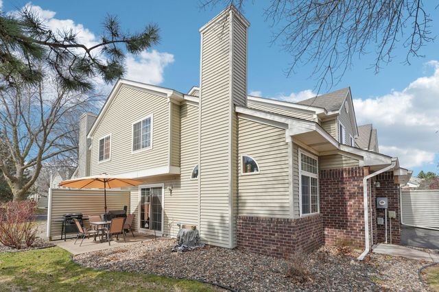 8857 Branson Drive 30, Inver Grove Heights, MN 55076