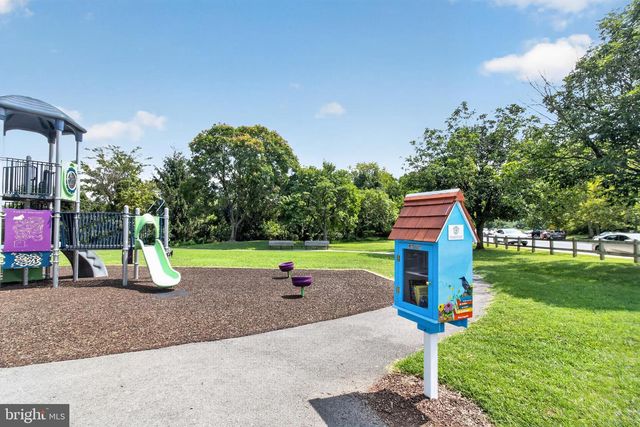 10110 WATKINS MILL PL, Gaithersburg, MD 20886