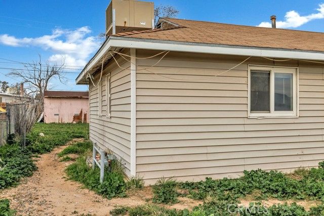 241 N Helena Street, Ridgecrest, CA 93555