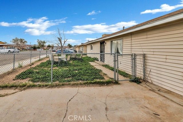 241 N Helena Street, Ridgecrest, CA 93555