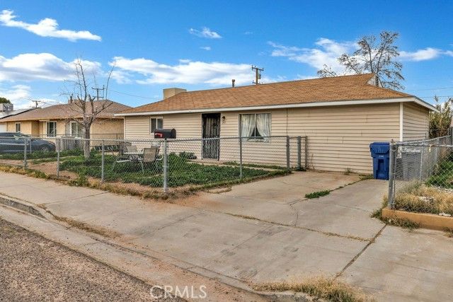 241 N Helena Street, Ridgecrest, CA 93555