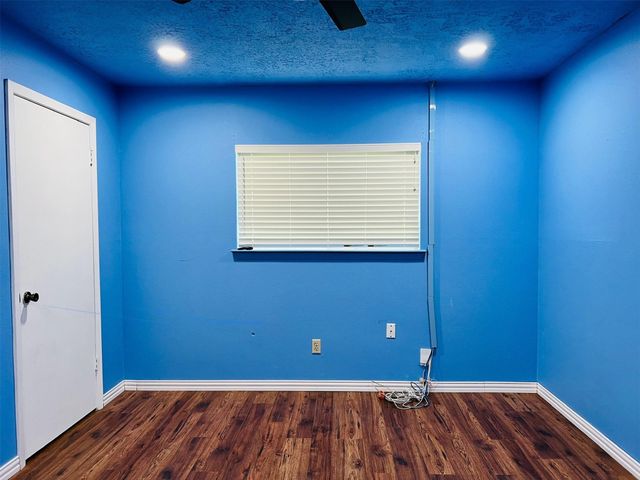 17131 Hewing Drive, Friendswood, TX 77546