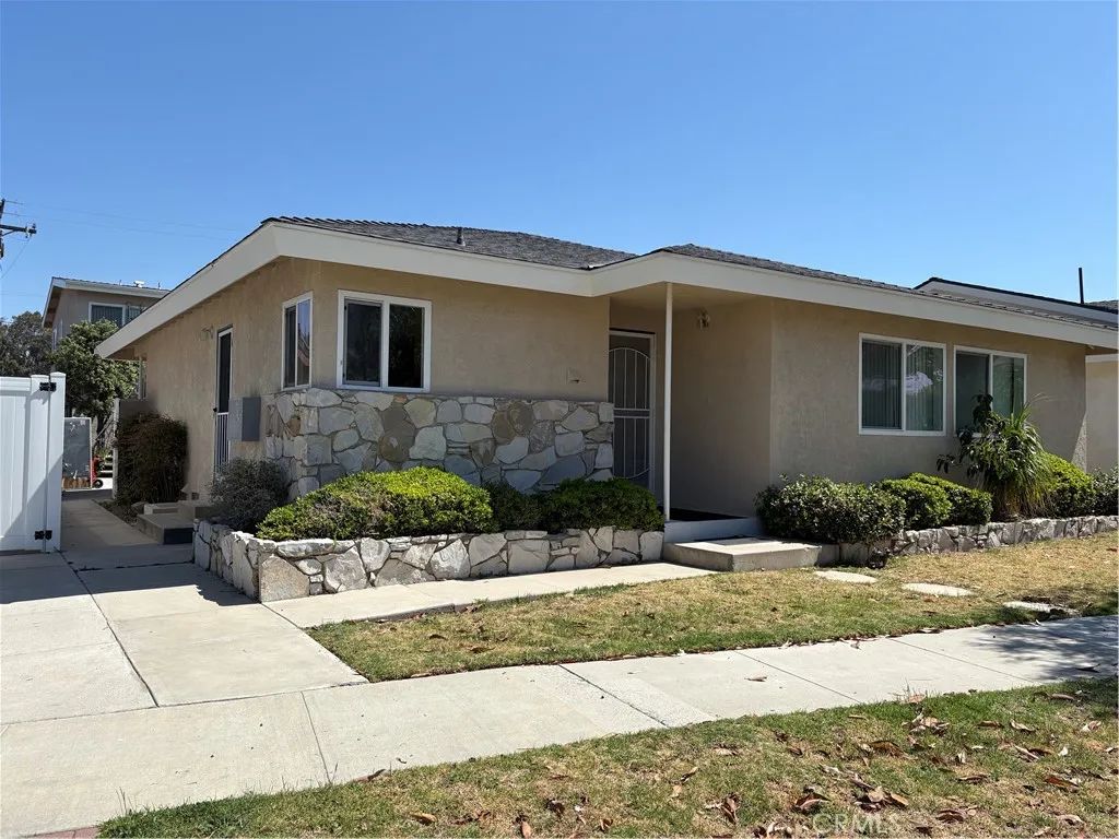 2537 W 225th Place A, Torrance, CA 90505