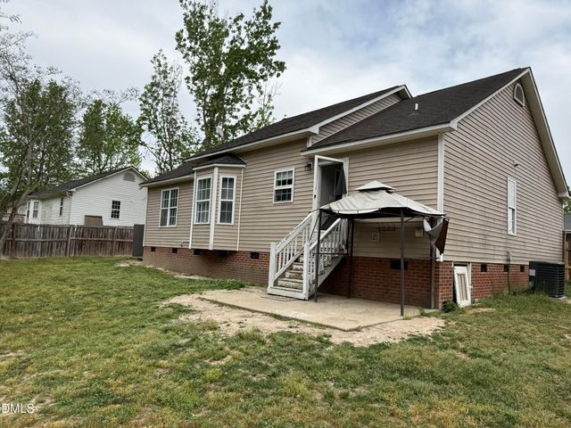 101 Thompson Drive, Selma, NC 27576