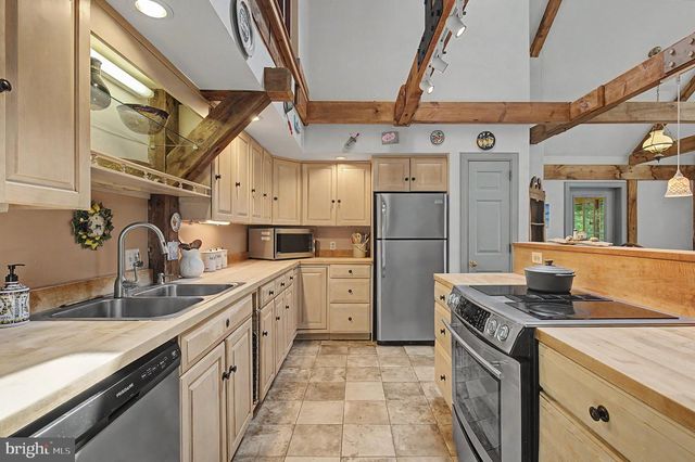 5276 TURKEY POINT RD, North East, MD 21901
