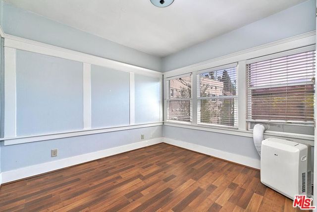 1118 Elden Avenue, Los Angeles, CA 90006