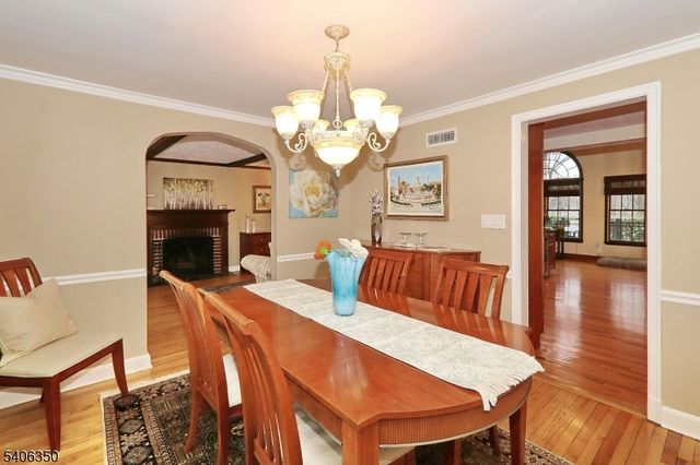 19 Munsee Dr, Cranford Twp., NJ 07016