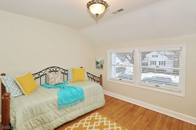 19 Munsee Dr, Cranford Twp., NJ 07016