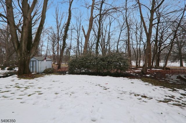 19 Munsee Dr, Cranford Twp., NJ 07016