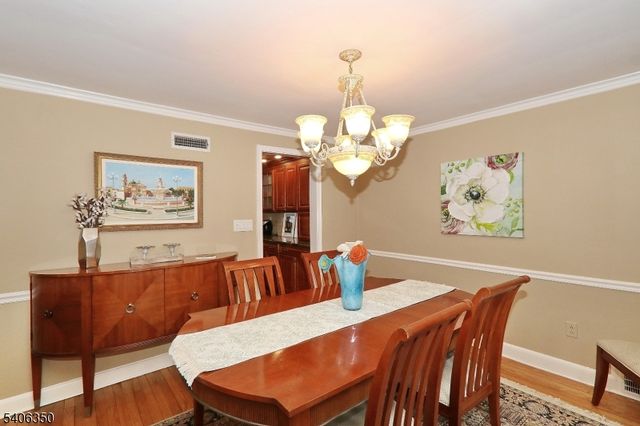 19 Munsee Dr, Cranford Twp., NJ 07016