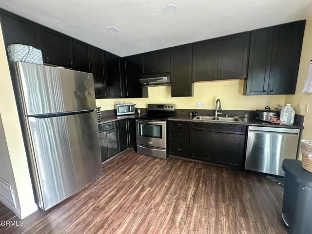 1901 Fisher Drive D, Oxnard, CA 93035
