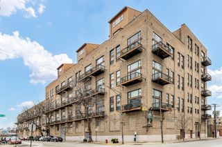 2545 S DEARBORN Street 702, Chicago, IL 60616