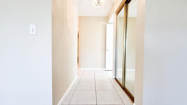 21766 Cypress Drive 20a, Boca Raton, FL 33433