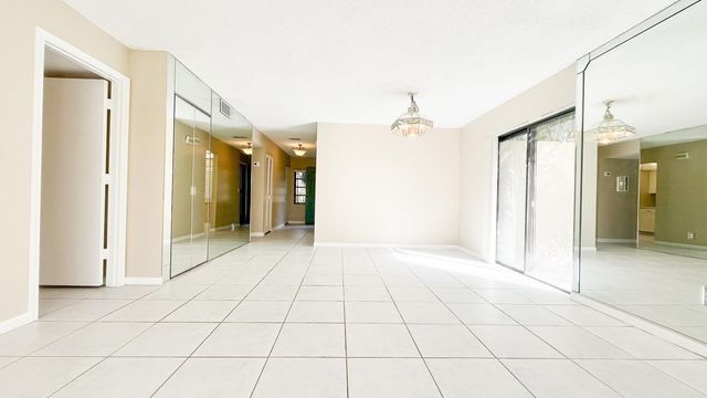 21766 Cypress Drive 20a, Boca Raton, FL 33433