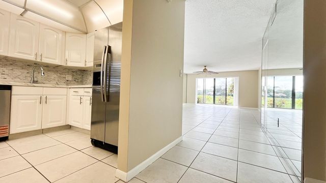 21766 Cypress Drive 20a, Boca Raton, FL 33433