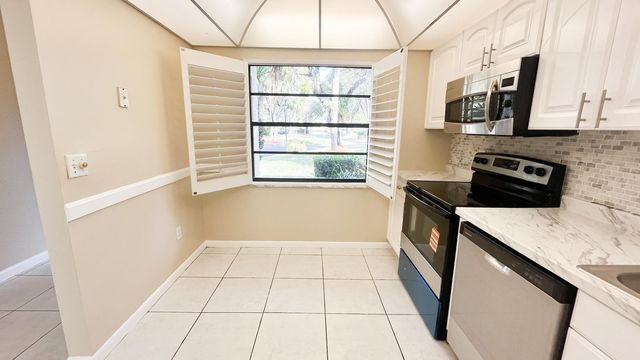 21766 Cypress Drive 20a, Boca Raton, FL 33433