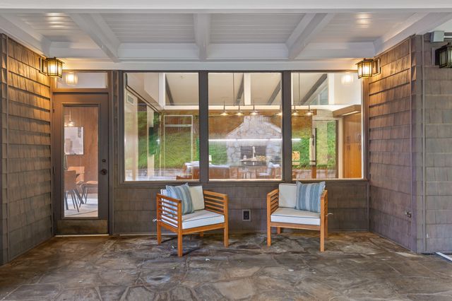 702 S Crest Road, Chattanooga, TN 37404