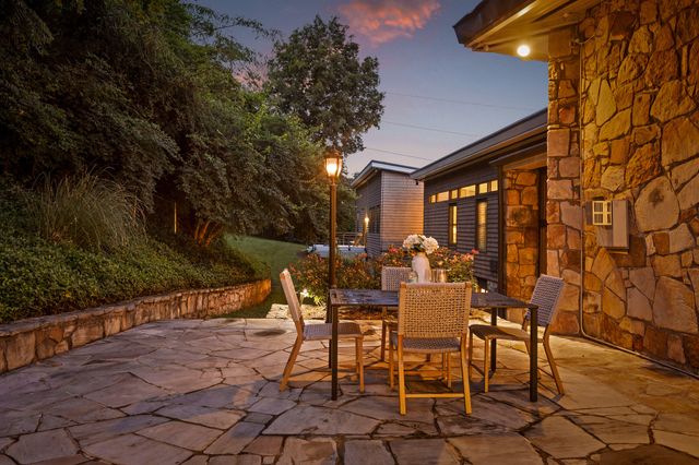702 S Crest Road, Chattanooga, TN 37404