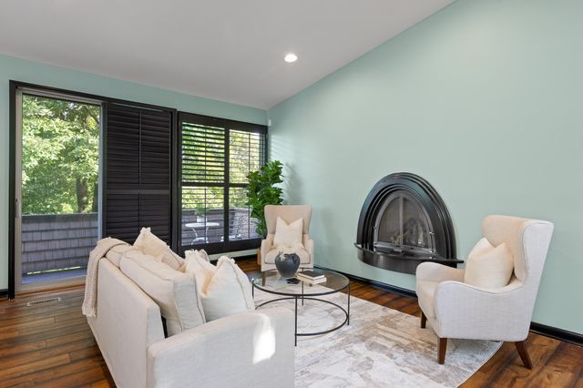 702 S Crest Road, Chattanooga, TN 37404