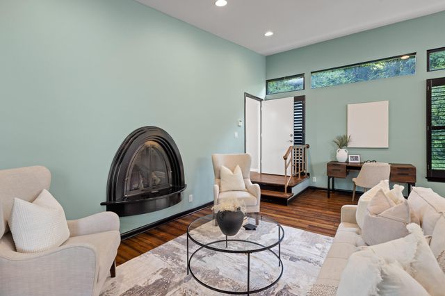 702 S Crest Road, Chattanooga, TN 37404