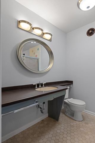 702 S Crest Road, Chattanooga, TN 37404
