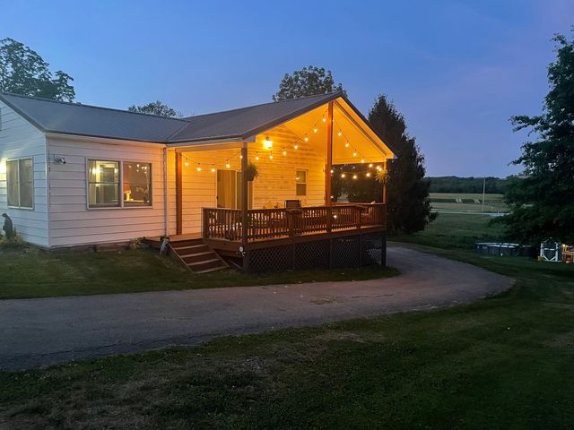1274 Old Route 18, Wampum, PA 16157