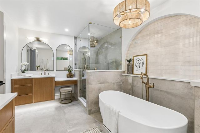 1114 W Wilshire Boulevard, Nichols Hills, OK 73116